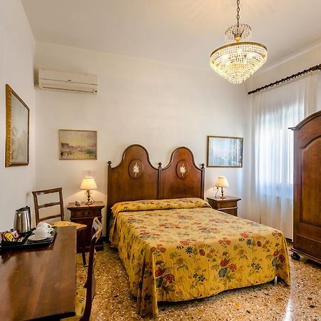 Bed and Breakfast Casa Rezzonico Benátky Exteriér fotografie
